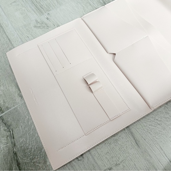 Glass Ladder & Co. “Megan” Blush Pink Clutch - Picture 8 of 13